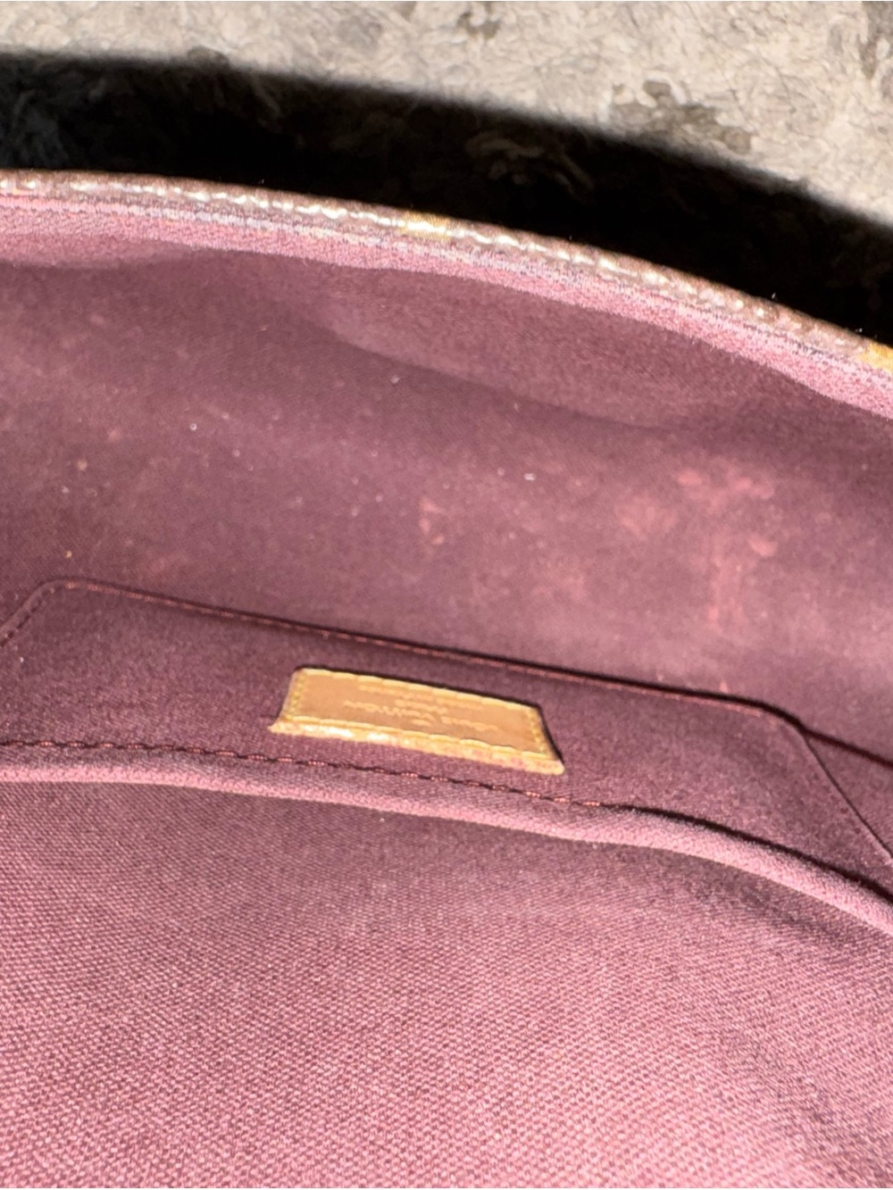 Louis Vuitton Bag Authentic - Picture 4 of 7